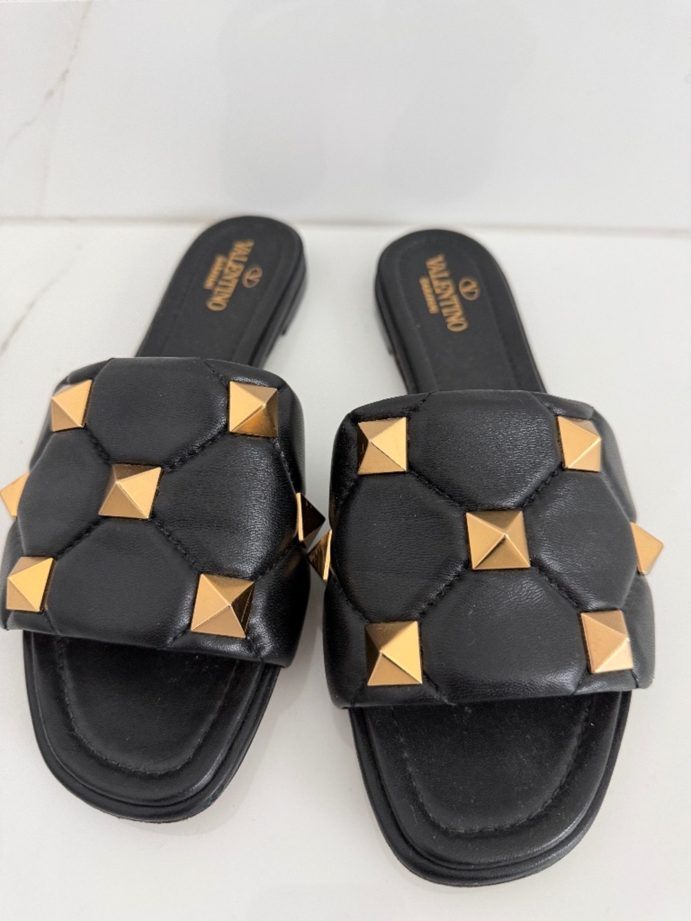 Valentino Garavani Roman Stud Black Leather Slides 38.5